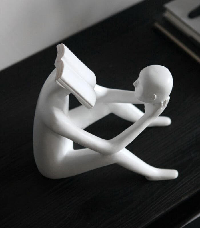 Abstract Contemplation Resin Sculptures 22 cm